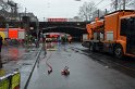 LKW blieb an der KVB Leitung haengen und fing Feuer Koeln Luxemburgerstr P024